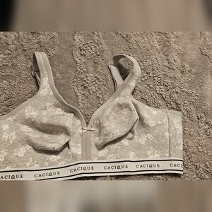 Cacique Light Gray Floral Bra